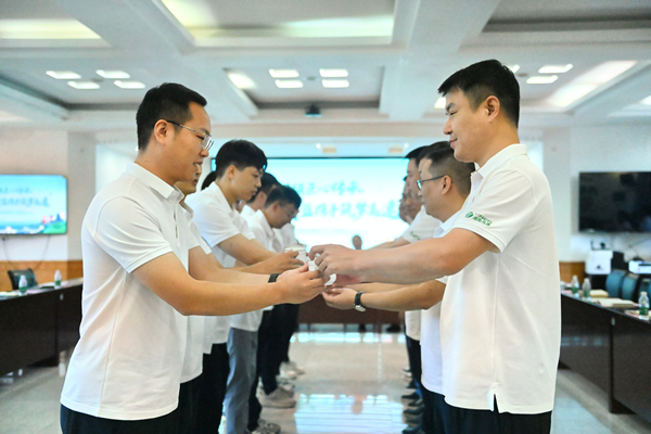 开展拜师礼_副本.jpg