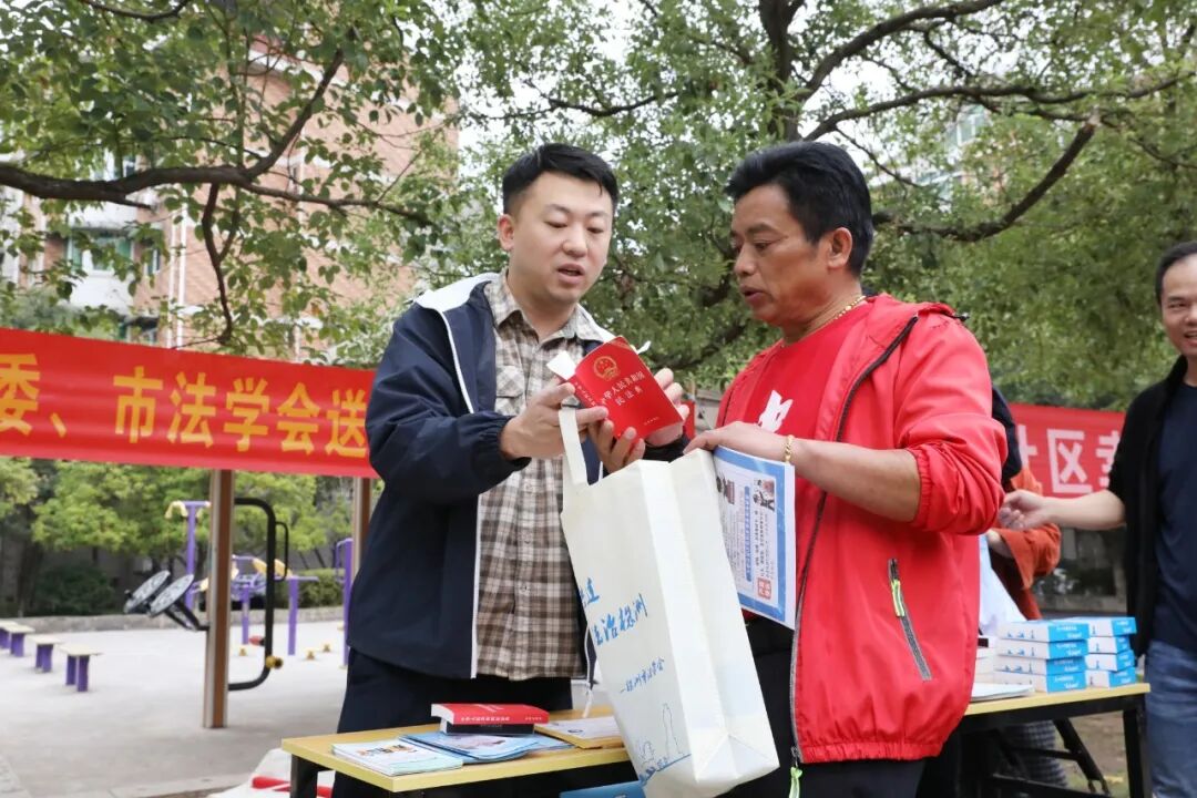 图片11.jpg 图片11.jpg