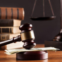 借号惹纠纷!8万元虚拟财产被封,法院这样判