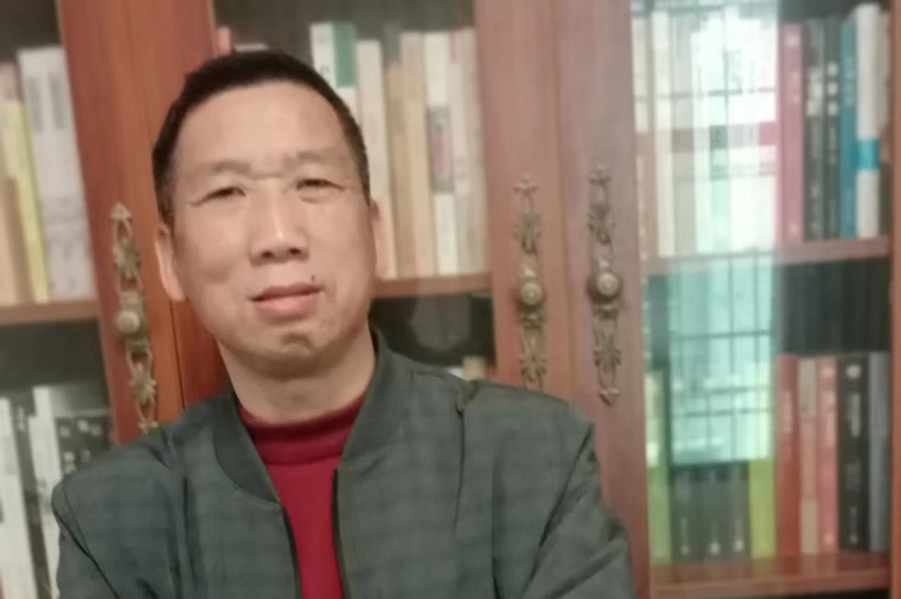 李健.png