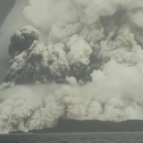 一次火山爆发使这个岛屿国家“瘫痪失联”