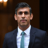 媒体:上任不过两周,苏纳克撑不住了?