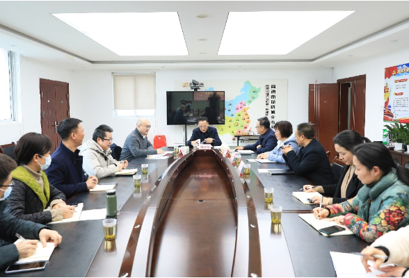 湖南医药发展集团党委书记胡新保一行调研天劲制药
