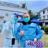 在上海住了20年的法国志愿者：“抗击新冠病毒是每个人的责任，这无关国籍”
