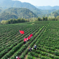 央视快评丨新时代中国青年就应该有这股精气神