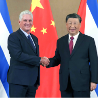 习近平会见古巴国家主席迪亚斯-卡内尔