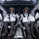 “龙”飞船发射！将开启人类首次商业“太空漫步”