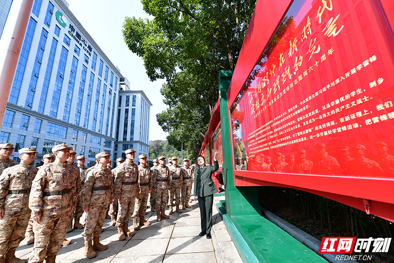 长沙百米红色文化宣传长廊.jpg