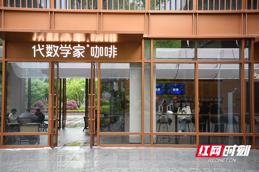 DSC_1878.jpg DSC_1878.jpg