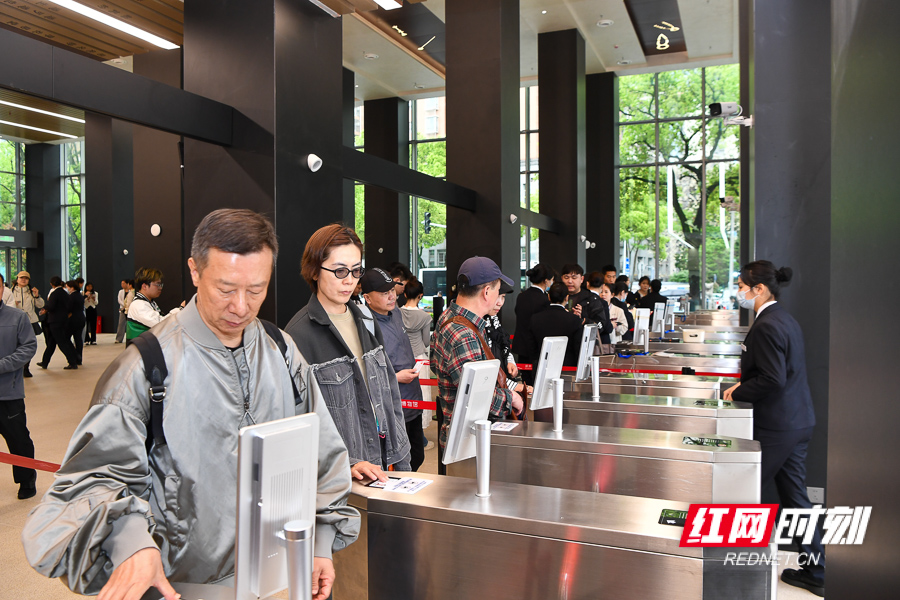 DSC_1948.jpg DSC_1948.jpg