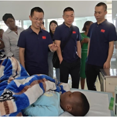 中国援津医疗队奔赴“友谊医院”送药送技