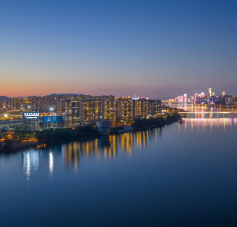 湘江大宅强势开局！颐德公馆·湘江序首开去化52套，热销超3亿元