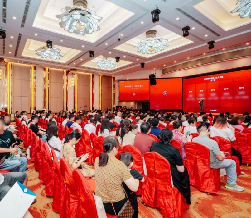 金茂樾满洞庭，再创岳阳“热销红”