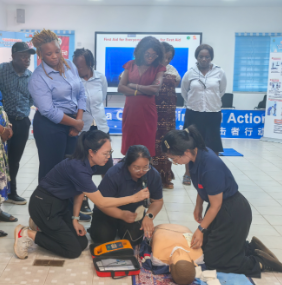 中国（湖南）第26批援塞医疗队为联合国儿童基金会开展“第一目击者”急救培训