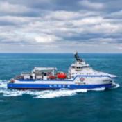 我国首艘集成式大型压裂船正式交付 提升海洋油气开发能力