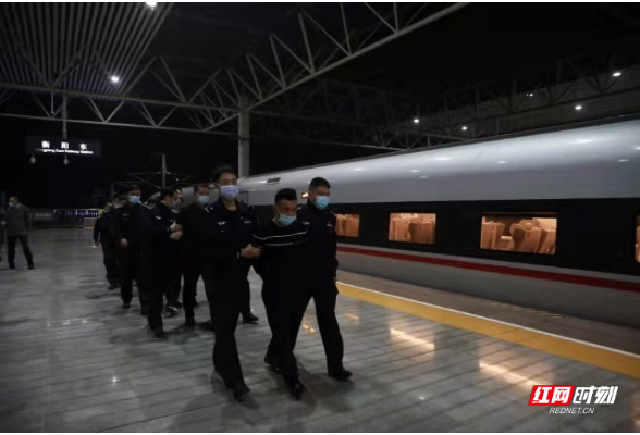 春节将至 小心列车“杀猪”团伙！衡阳铁路公安摧毁大型“打牌”诈骗产业链