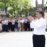 一见·在这座英雄的城市，总书记再谈这件牵挂的事