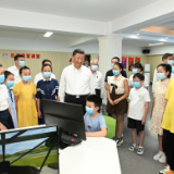 第一观察·瞬间｜“一老一幼”总关情