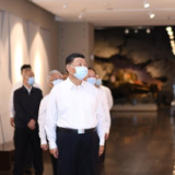 鉴往知来——跟着总书记学历史丨辽沈战役胜利使中国的军事形势进入一个新的转折点