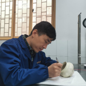 34岁文物修复师李小波：以敬畏之心唤醒千年“历史”