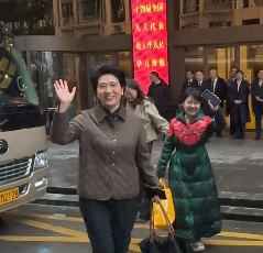 携民声民意出发！在湘全国人大代表启程赴京