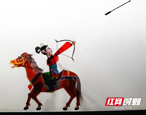 皮影戏《木兰从军》_副本.jpg 皮影戏《木兰从军》_副本.jpg