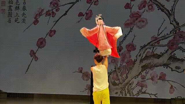 3f594bc38c99e9405b594feb1f18a6da 00_03_04-00_03_10.gif