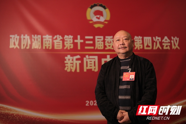 段江华5_副本.jpg 段江华5_副本.jpg