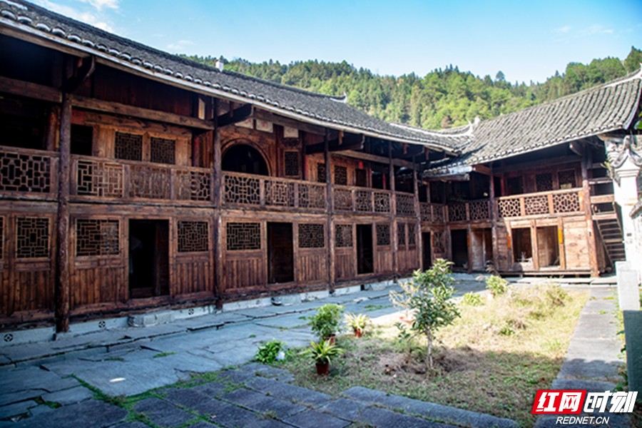 五宝田村耕读所内院.jpg