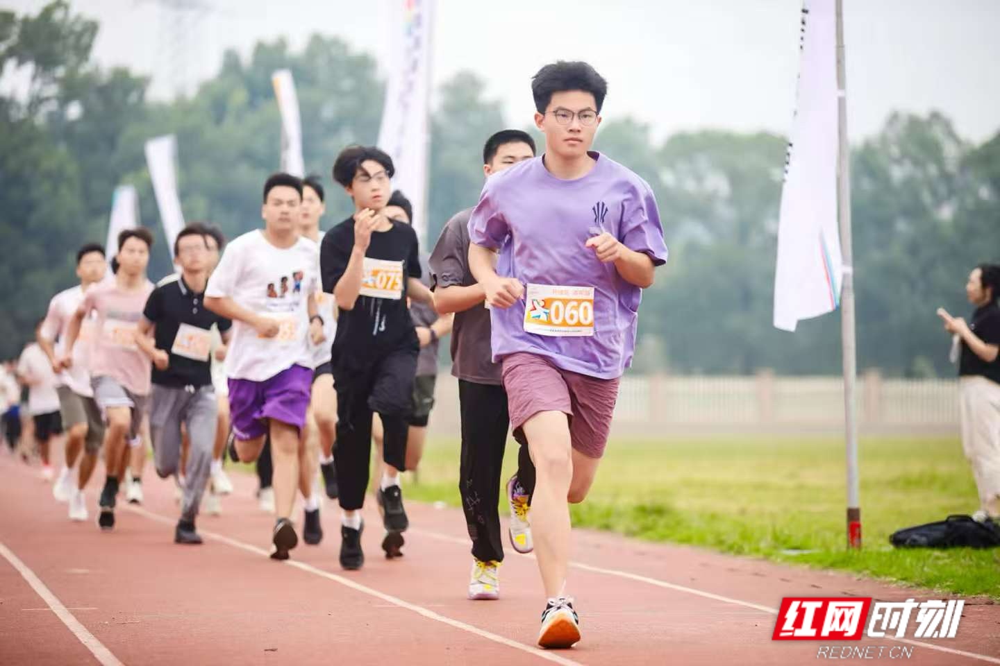 ff6b2e4f3ca9bcc45141fa756df6aee6.jpg