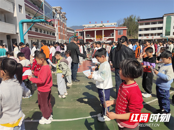0325進校園發(fā)傳單_副本.jpg