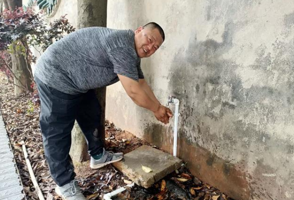 推进安全饮水工程 捞刀河村民喝上安全水