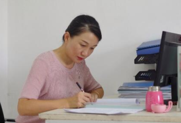 论大学规范与创新教育的关系辨析