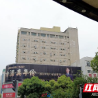 整改临街外立面 城市面貌靓起来