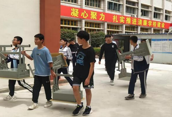 澧县澧州翊武学校：劳动教育促砥砺前行