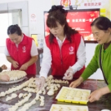 “廉”饺飘香迎立冬 邻里团圆暖人心