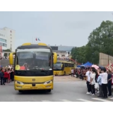 视频 | 长沙千名考生信心满满奔赴高考“战场”