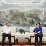 吴桂英会见周红波一行