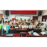 垃圾分类你我同行 巧手手织环保袋