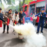 “零距离”体验 消防宣传进社区