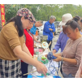 家门口的招聘会：搭建就业桥梁 温暖居民心田