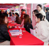 暖冬送岗 “职”引未来