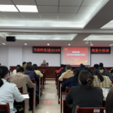 芙蓉区马坡岭街道：以“三坚”精神让青年干部时刻保持“三个在线”