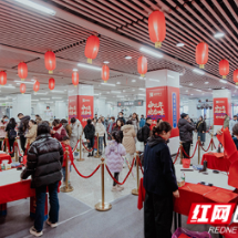 长沙地铁送“年礼” 移动的春联博物馆