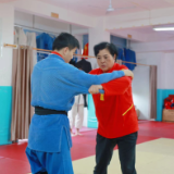 乘风破浪的“龙妹”① | 从安置小区到世界舞台 “教练妈妈”帮盲人孩子圆梦