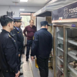 望城区多部门联合开展蓝天保卫战餐饮油烟整治行动
