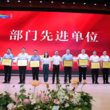 担当善为抓落实  奋楫争先“双过半”