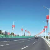 “五一”临近，星沙城区悄然“穿上”新装