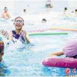 暑期运动有去处 学生家长都开心