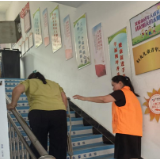 妇联执委践初心 当好群众“服务员”